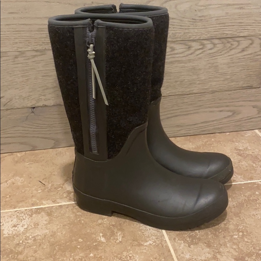 Sperry rain boots